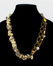 Playful Elective Look Necklace